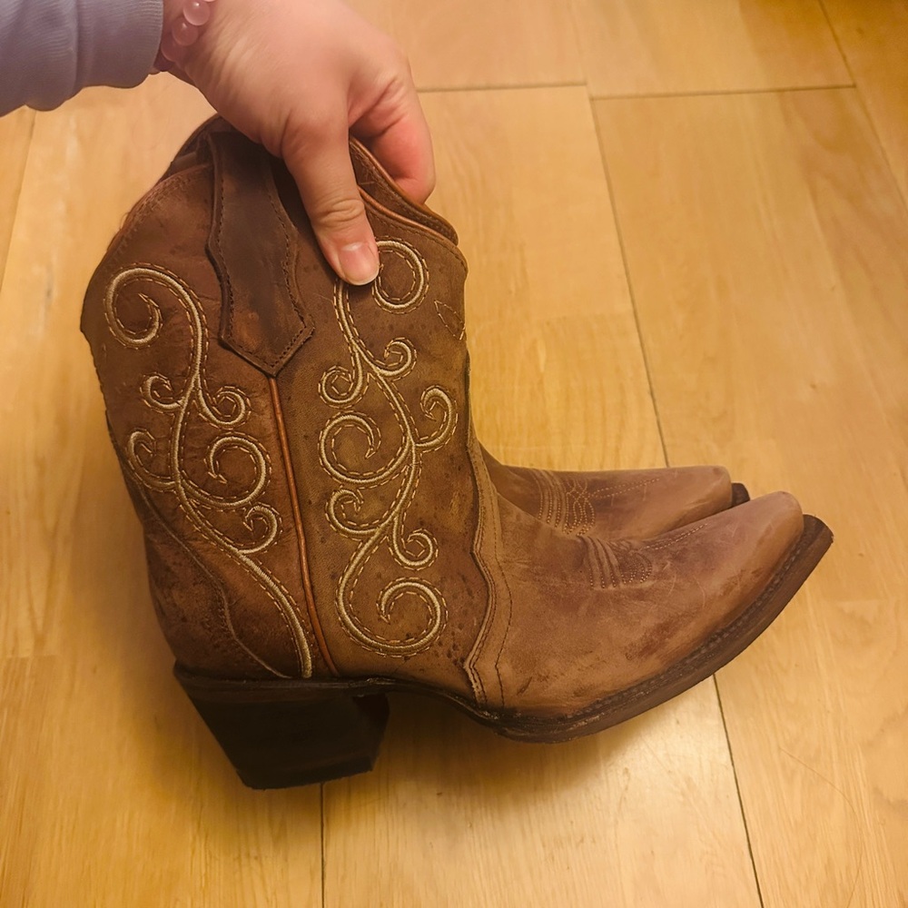 Circle G Embroidered Brown Cowboy boots Vintage style